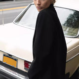 Collar solid color long sleeved jacket