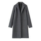Collar solid color long sleeved jacket