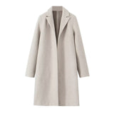 Collar solid color long sleeved jacket