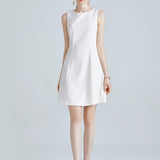 Sleeveless white dress suspender skirt